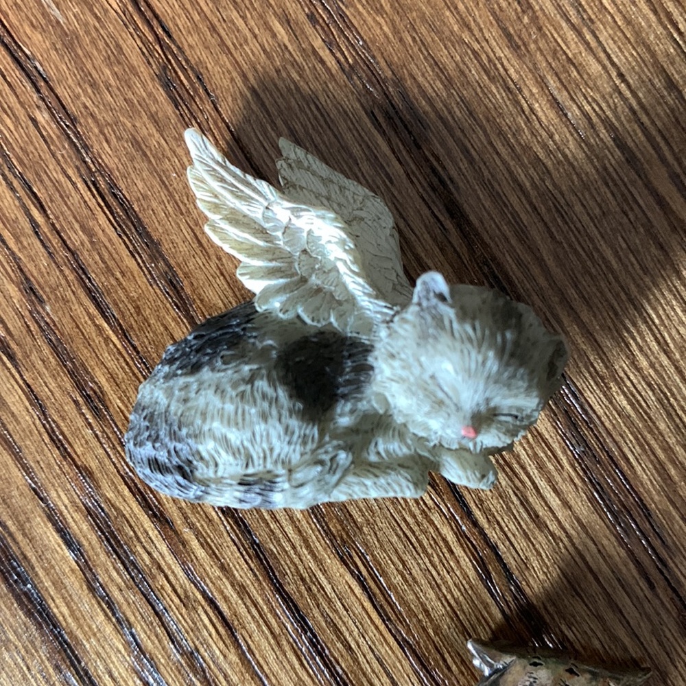 Pins for the cat lover. 9 pins in all by JJ,  TC& ? - Picture 6 of 13
